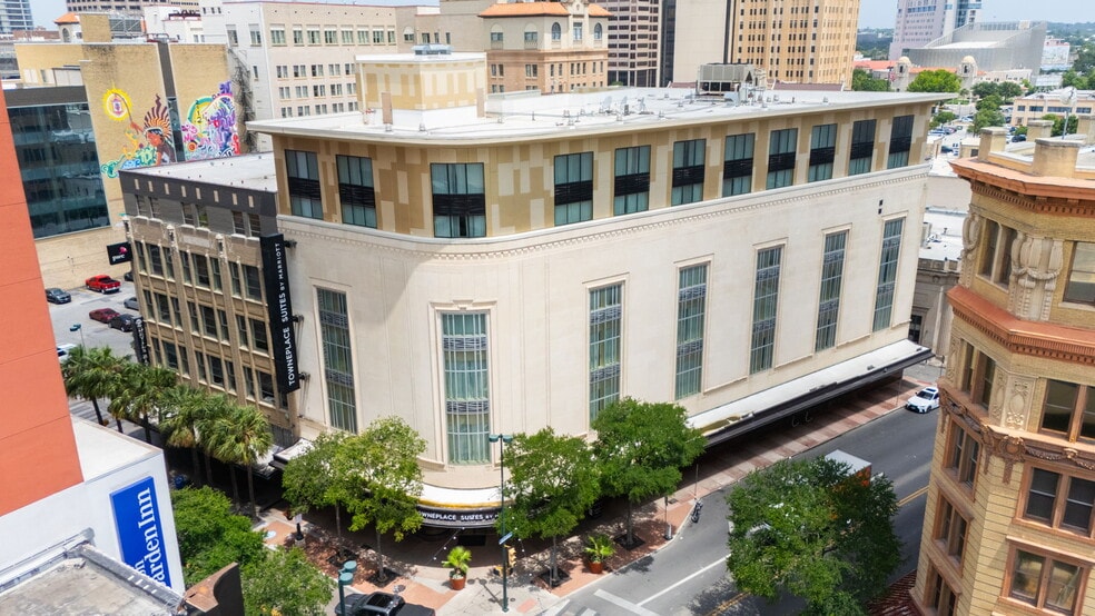 More Photos Of 409 E Houston St, San Antonio Hotel For Sale