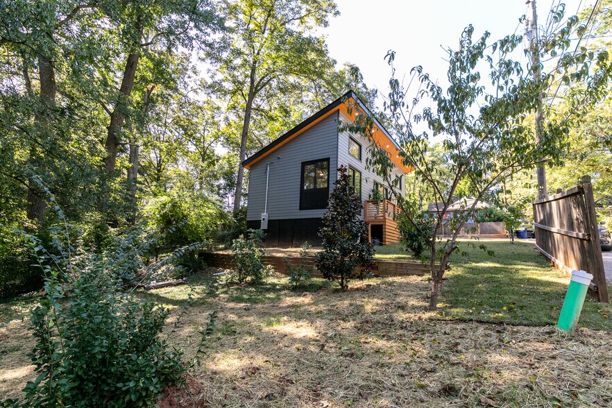 More Photos Of 120 Howard St SE, Atlanta Multifamily For Sale