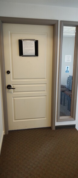 More Photos Of 107 W 29th St, Loveland Storefront Retail Office For Lease