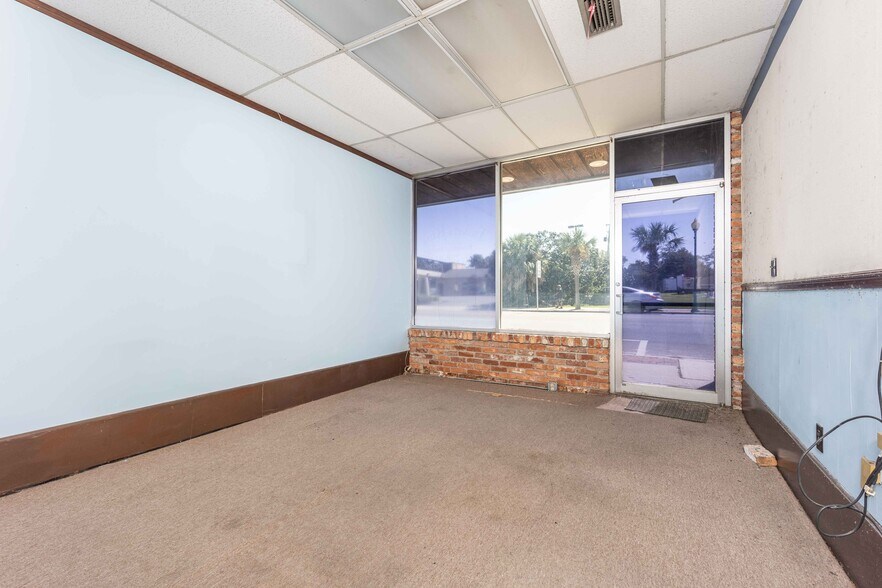 More Photos Of , Live Oak Unknown For Sale