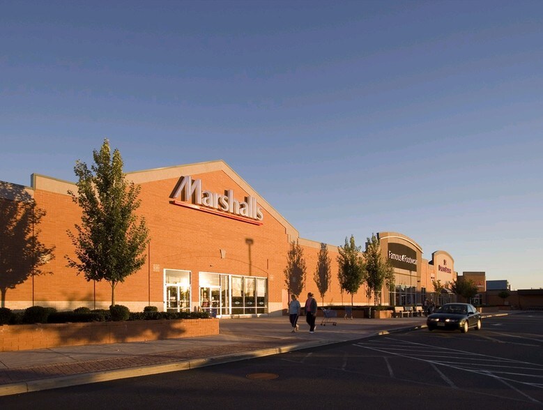 More Photos Of 272-276 US Highway 202/31, Flemington Unknown For Lease