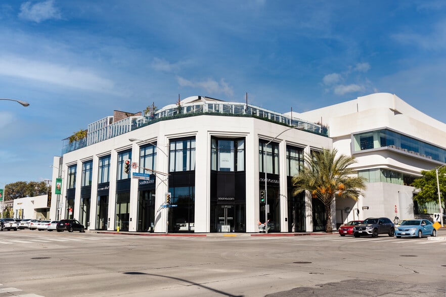 More Photos Of 8711 Melrose Ave, West Hollywood Storefront Retail Office For Lease