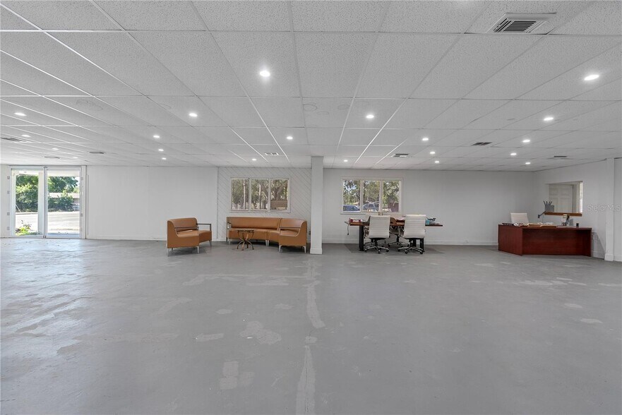 More Photos Of 12425 N Florida Ave, Tampa Medical For Lease