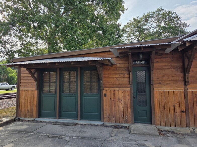 More Photos Of 815-817 Rosedale Dr, New Orleans Office For Sale