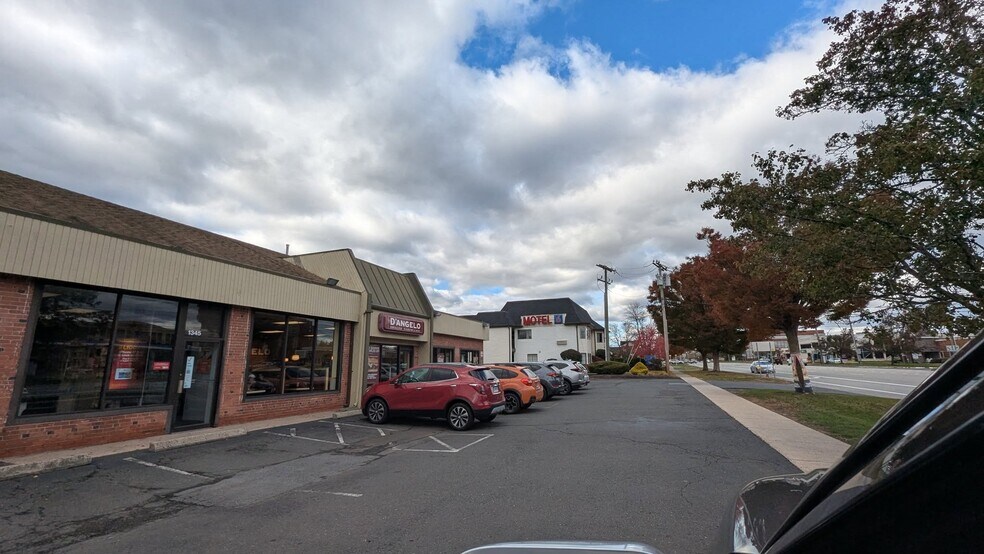 More Photos Of 1345 Silas Deane Hwy, Wethersfield Freestanding For Lease