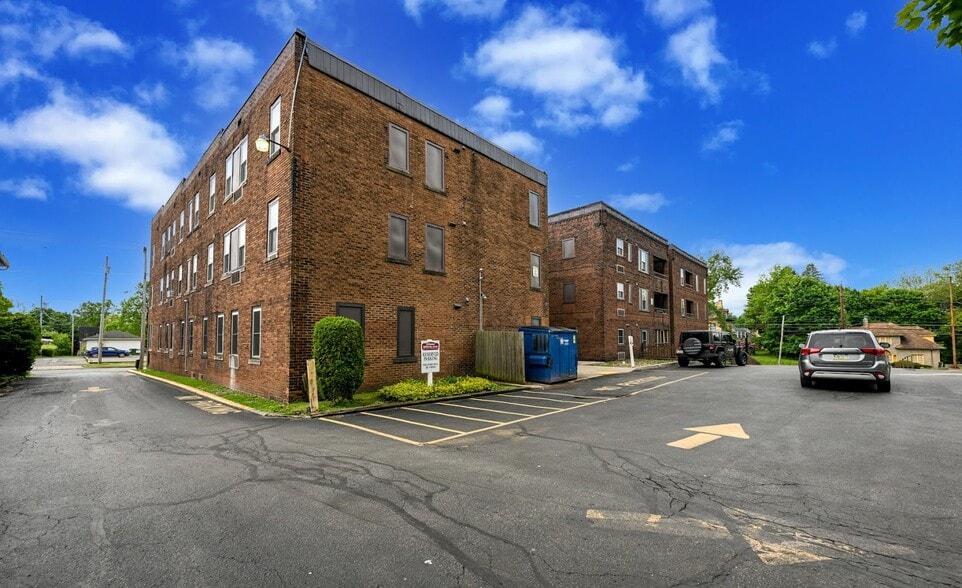 More Photos Of 5 E Wallace Ave, New Castle Apartments For Sale
