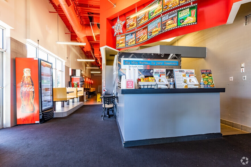 More Photos Of 2611 SW 19th Avenue Rd, Ocala Storefront For Lease