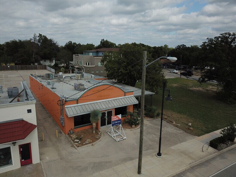 More Photos Of 2719 Race St, Fort Worth Restaurant For Lease