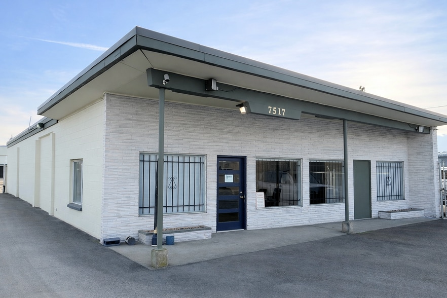 More Photos Of 7517 E Portland Ave E, Tacoma Warehouse For Sale