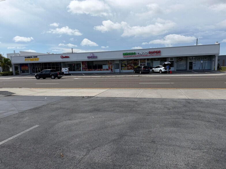 More Photos Of 814 Court St, Clearwater Storefront For Lease