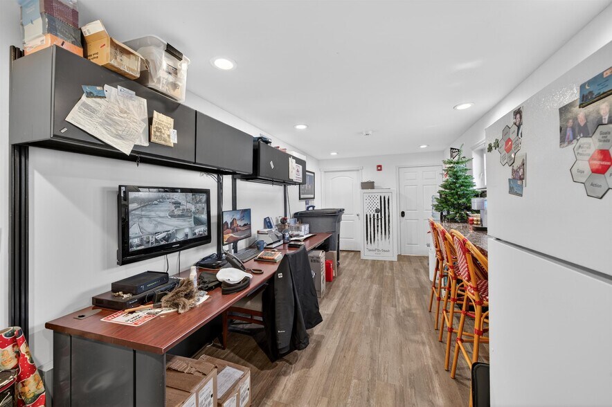 More Photos Of 531 Route 32, Highland Mills Office For Sale