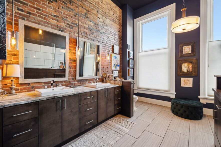 More Photos Of 208 3rd Ave N, Nashville Loft Creative Space For Sale