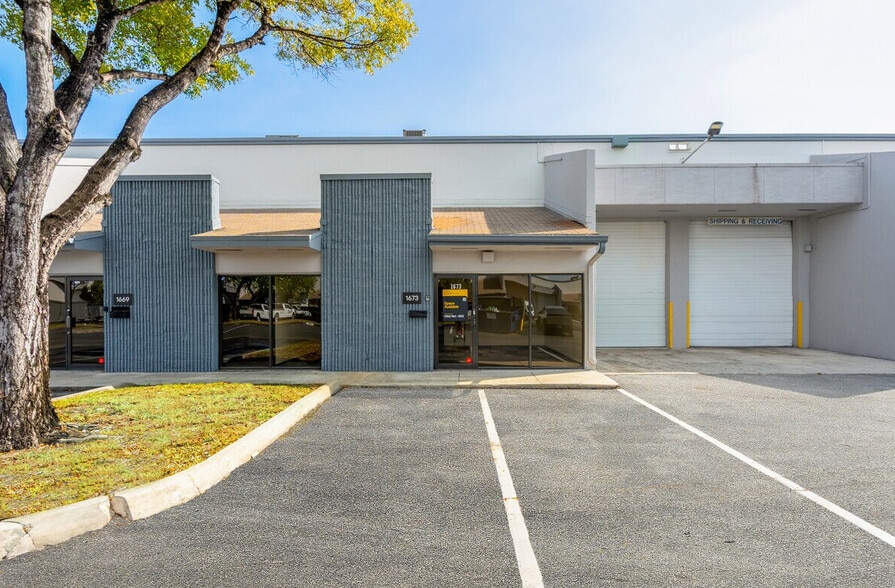 More Photos Of 7950-7966 NW 14th St, Miami Unknown For Lease
