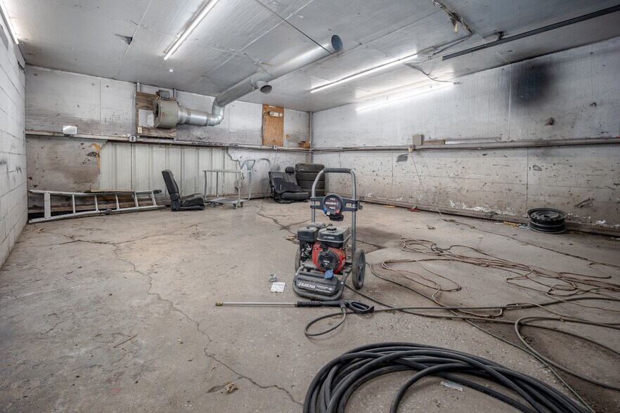 More Photos Of 5121 SE 15th St, Oklahoma City Freestanding For Sale
