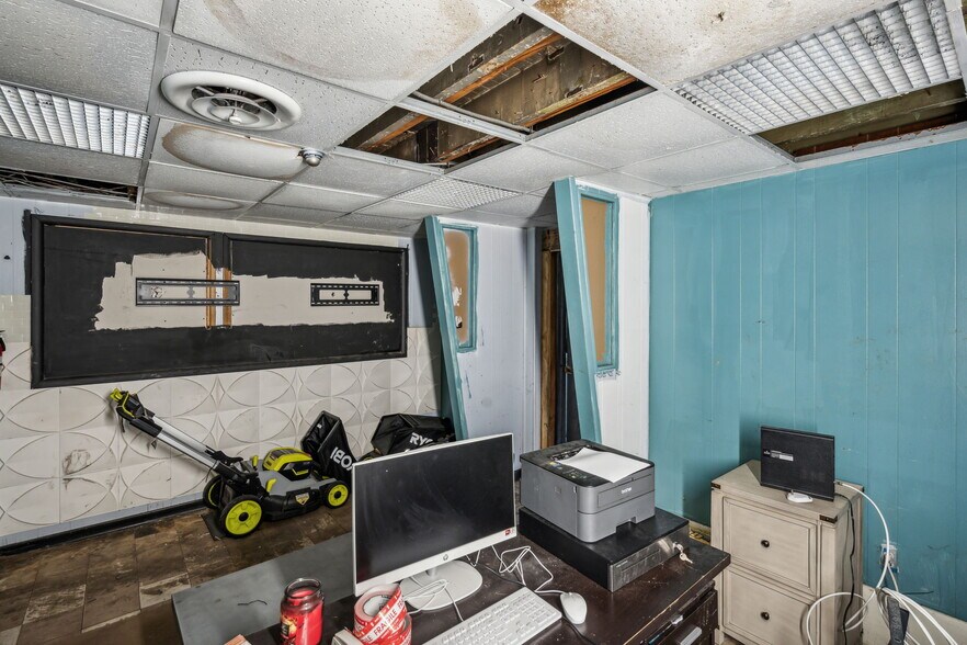 More Photos Of 2901 N 18th St, Philadelphia Warehouse For Sale