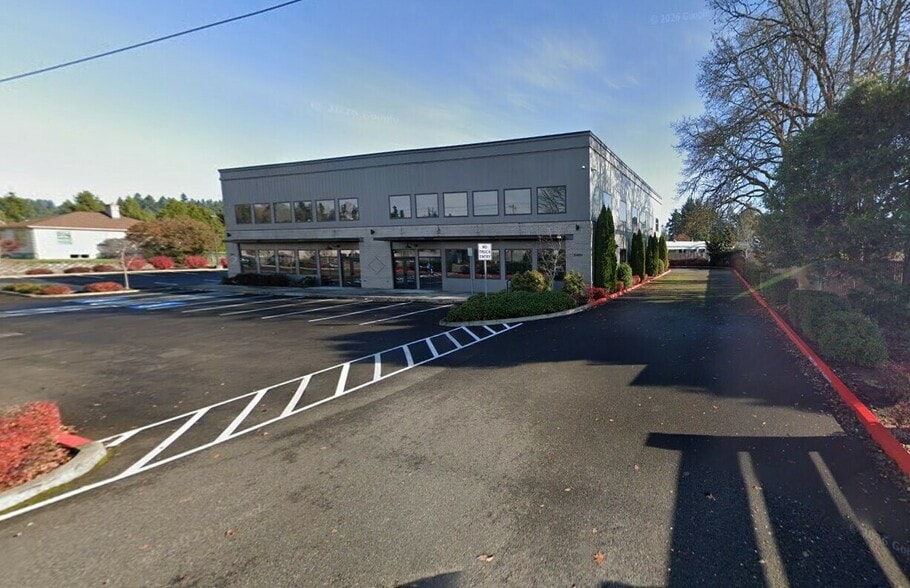 More Photos Of 15810 SE 135th Ave, Clackamas Flex For Lease