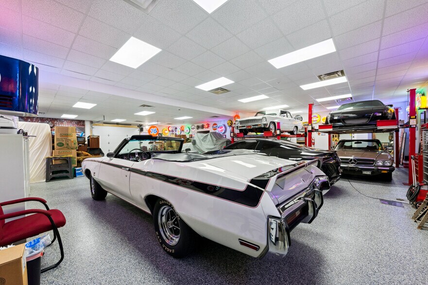 More Photos Of 481-485 Old State Route 74, Cincinnati Storefront Retail Office For Sale