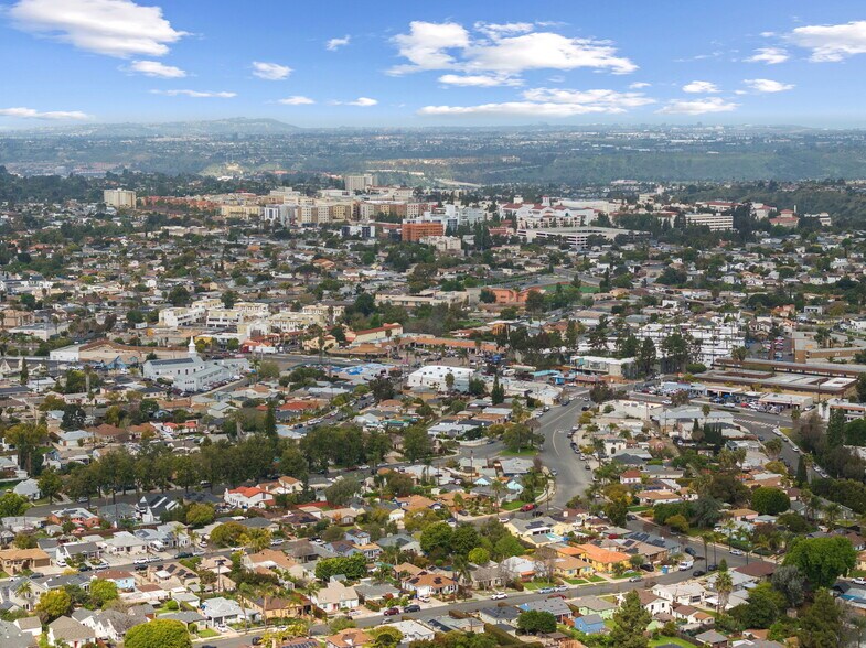 More Photos Of 6752-6770 Solita Ave, San Diego Apartments For Sale
