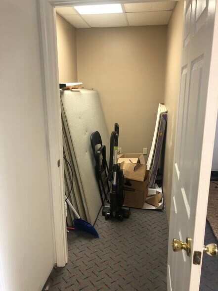 More Photos Of 2273 Barataria Blvd, Marrero Loft Creative Space For Lease