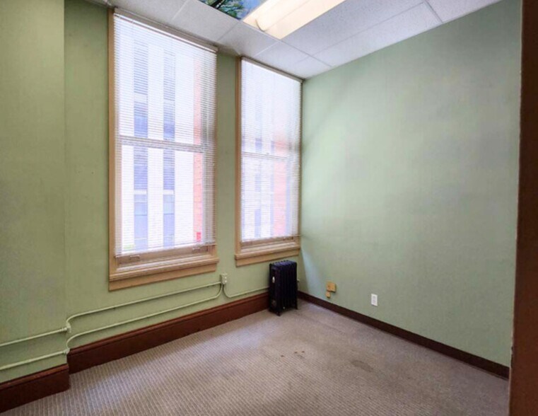 More Photos Of 18-22 Battery St, San Francisco Office For Lease