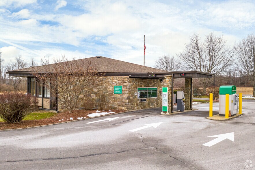More Photos Of 6708 Route 9, Rhinebeck Bank For Lease
