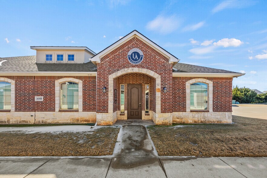 More Photos Of 3600 Eldorado Pky, McKinney Medical For Sale