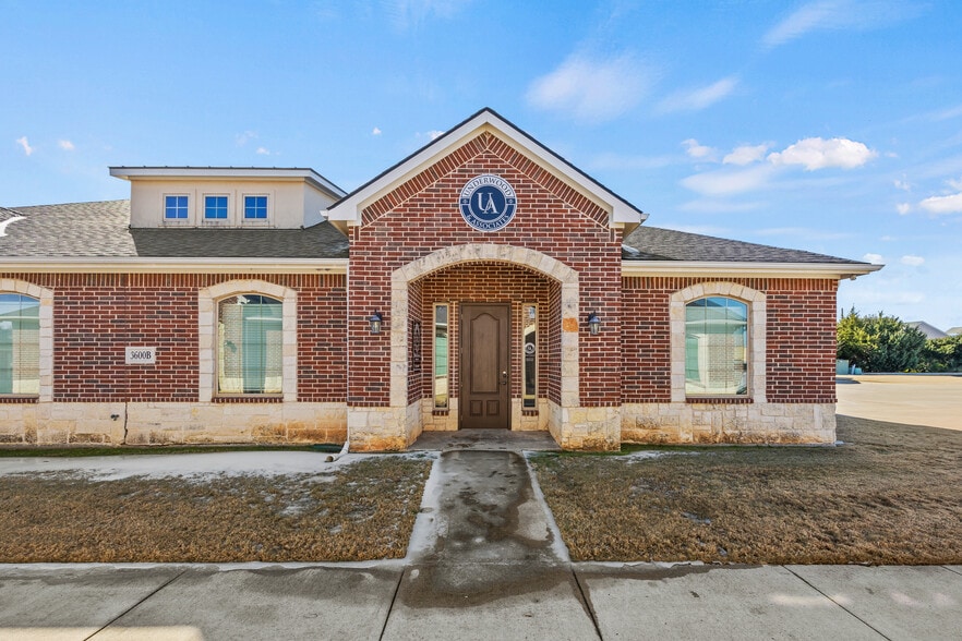 More Photos Of 3600 Eldorado Pky, McKinney Medical For Sale