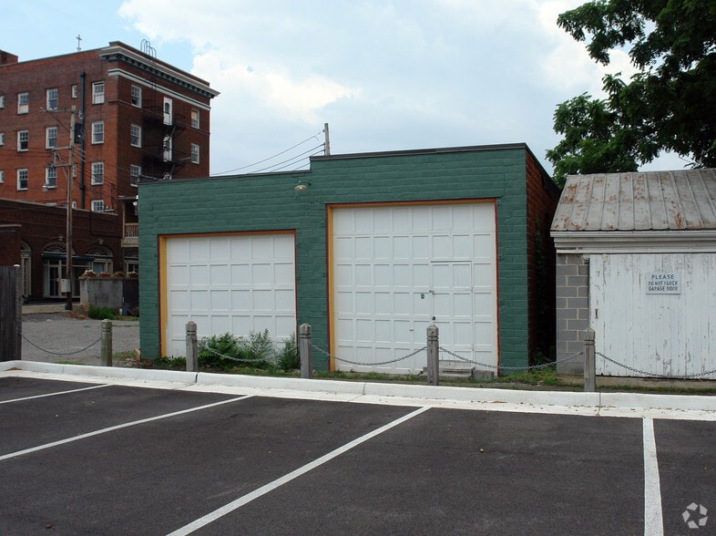 More Photos Of 118 W Martin St, Martinsburg Storefront For Sale