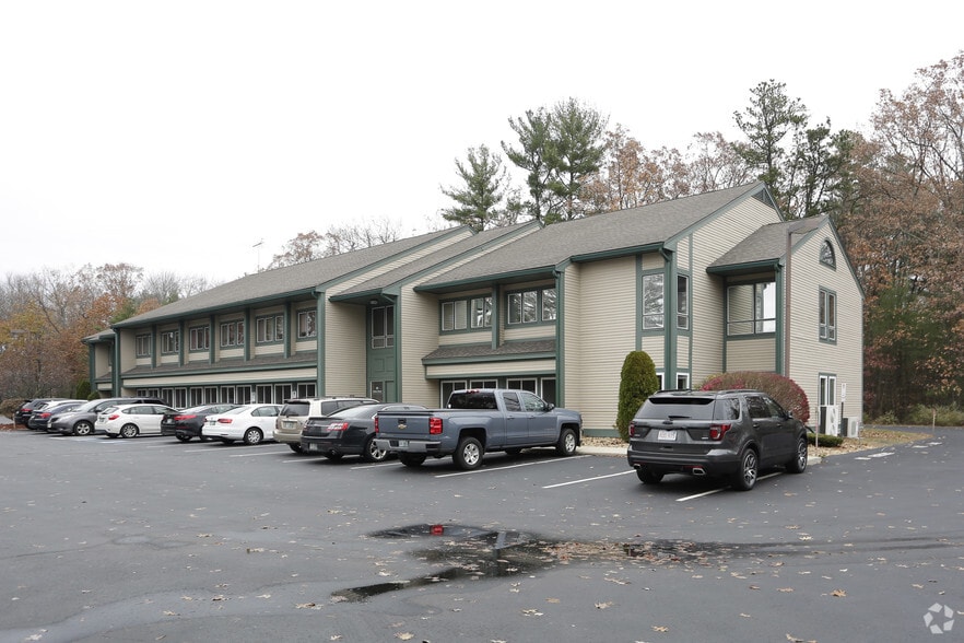 Primary Photo Of 89-91 Stiles Rd, Salem Office For Lease