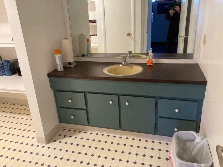 More Photos Of 6028 Sheridan Dr, Williamsville Office For Sale