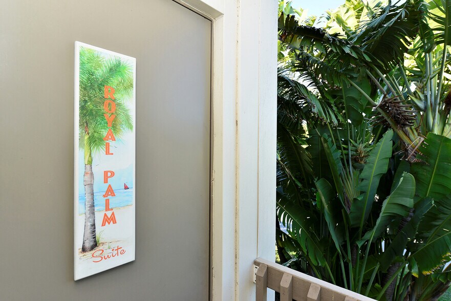 More Photos Of 5610 AVENIDA DEL MARE, Sarasota Specialty For Sale