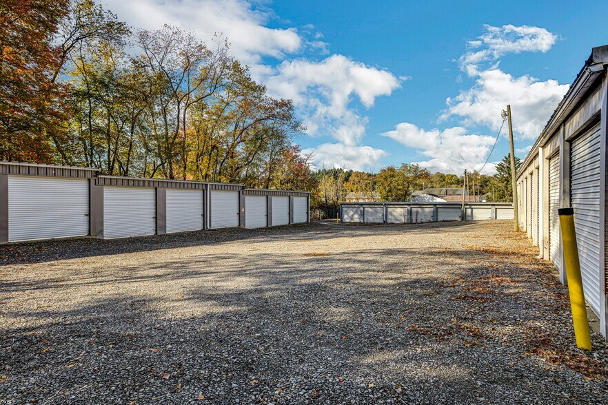 More Photos Of 603 S Erie St, Mercer Self Storage For Sale