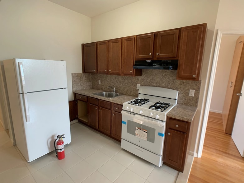 More Photos Of 2828 W 19th St, Brooklyn Apartments For Sale