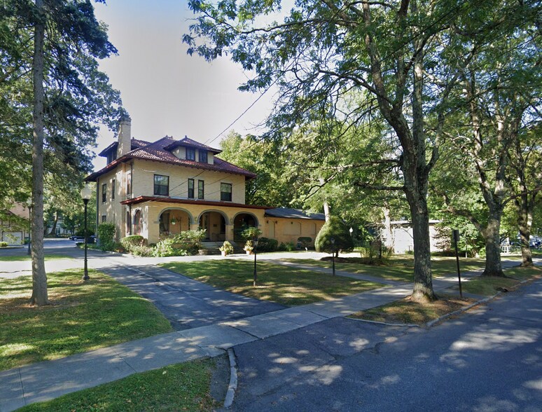 Primary Photo Of 110 Fulton Ave, Poughkeepsie Funeral Home For Sale