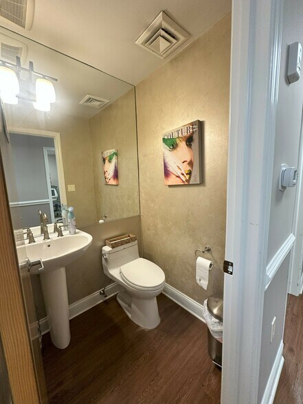 More Photos Of 445 Main St, Center Moriches Medical For Sale