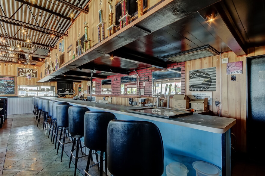 More Photos Of 3090 34th St N, Saint Petersburg Restaurant For Sale