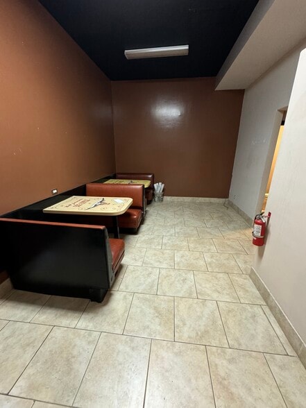 More Photos Of 25 N Extension Rd, Mesa Warehouse For Lease