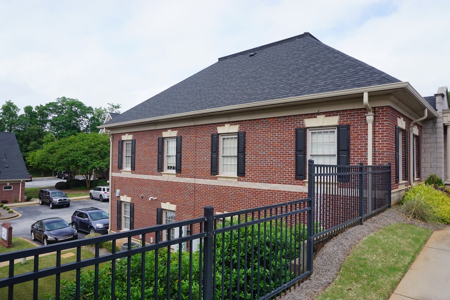 More Photos Of 420 The Parkway, Greer Office Residential For Lease