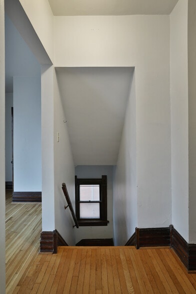 More Photos Of 51 Clark Pl, Columbus Multifamily For Sale