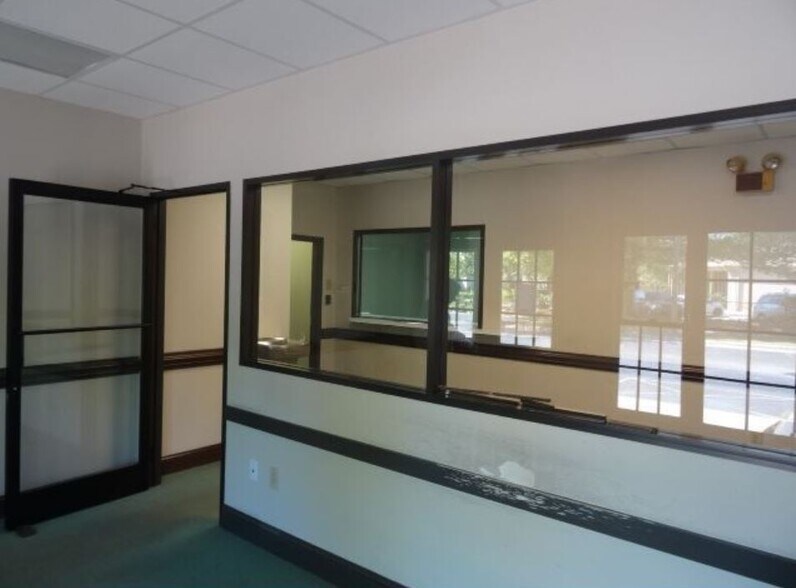 More Photos Of 310 Dick St, Fayetteville Office For Lease
