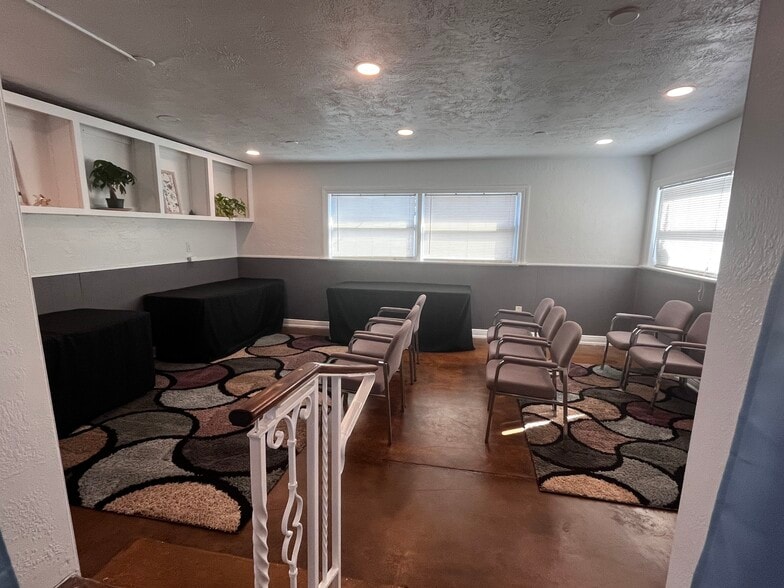 More Photos Of 5409 16th St N, Saint Petersburg Office Residential For Lease