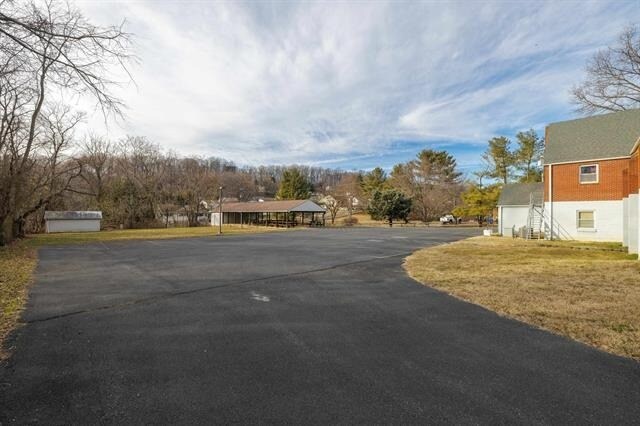 More Photos Of 551 Lee Jackson Hwy, Staunton Religious Facility For Sale