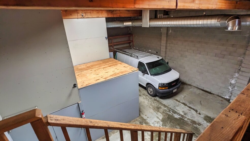 More Photos Of 48 Laurel St, Redwood City Service For Sale