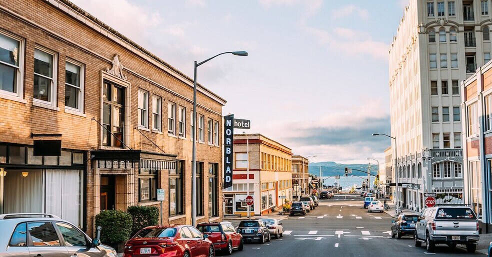 Primary Photo Of 443 14th St, Astoria Hospitality For Sale