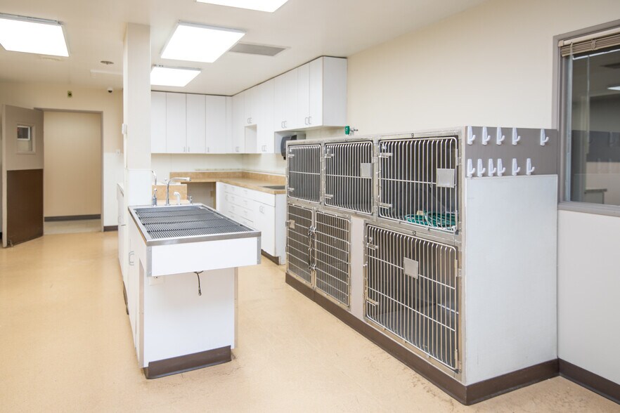 More Photos Of 5290 Manhattan Cir, Boulder Medical For Sale
