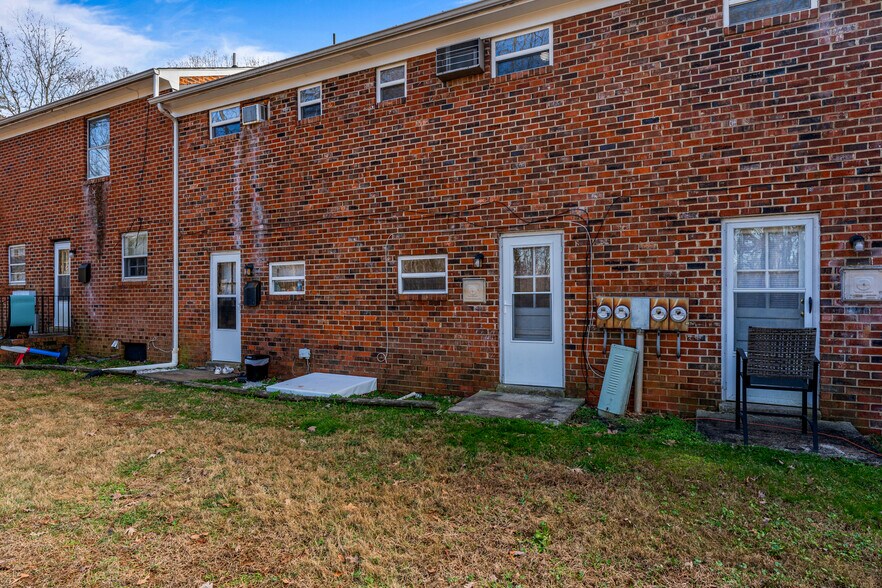 More Photos Of 3600 Old Buckingham Rd, Powhatan Apartments For Sale