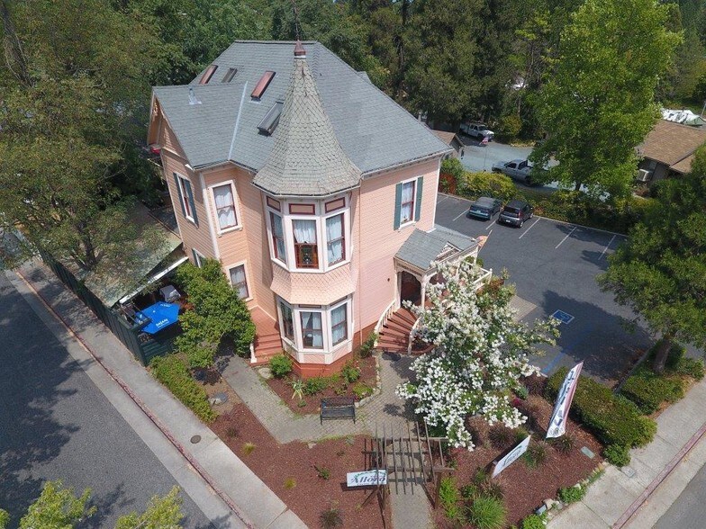 More Photos Of 124 Bank St, Grass Valley Restaurant For Sale