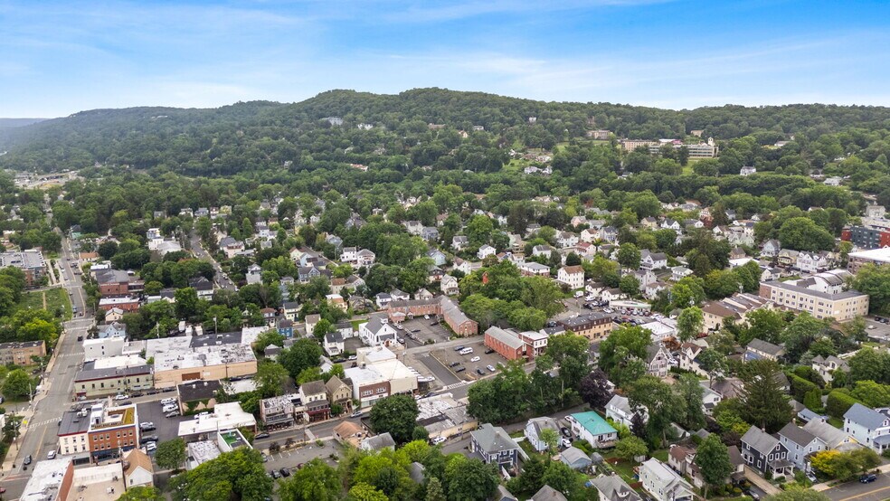 More Photos Of 168-172 Main St, Nyack Storefront For Sale
