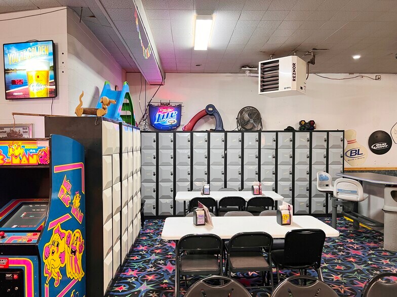 More Photos Of 104 4th NE st, Aitkin Bowling Alley For Sale