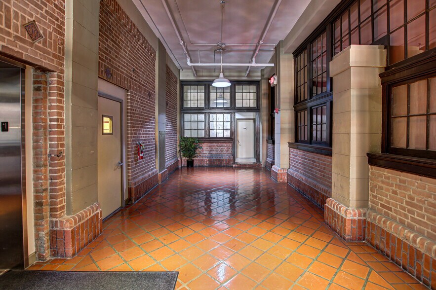 More Photos Of 1900-2100 Superior Ave, Cleveland Apartments For Lease